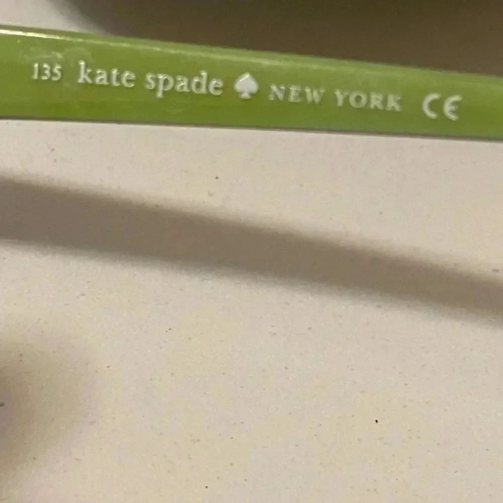 Kate Spade great color, high quality eyeglass Comes with case